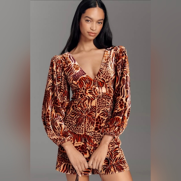 FARM Rio Pants - Farm Rio Safari Print Long Sleeve Romper